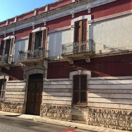 Palazzo De Bellis Vitti Nella Citta Delle Grotte Bed & Breakfast Castellana Grotte Ngoại thất bức ảnh