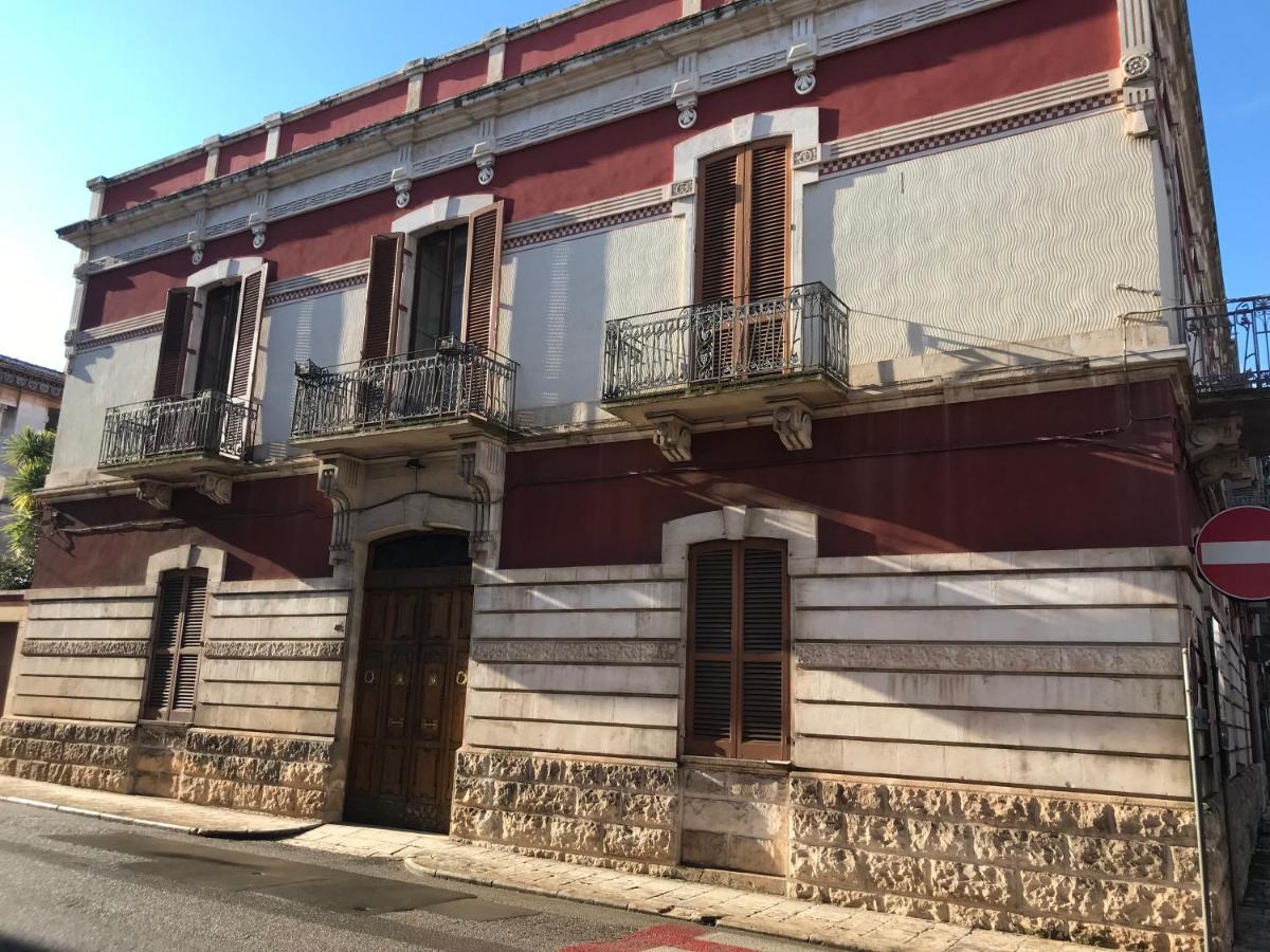 Palazzo De Bellis Vitti Nella Citta Delle Grotte Bed & Breakfast Castellana Grotte Ngoại thất bức ảnh