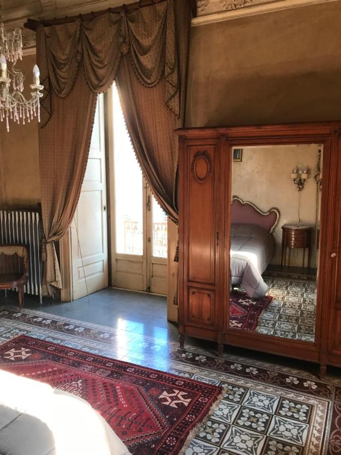 Palazzo De Bellis Vitti Nella Citta Delle Grotte Bed & Breakfast Castellana Grotte Ngoại thất bức ảnh